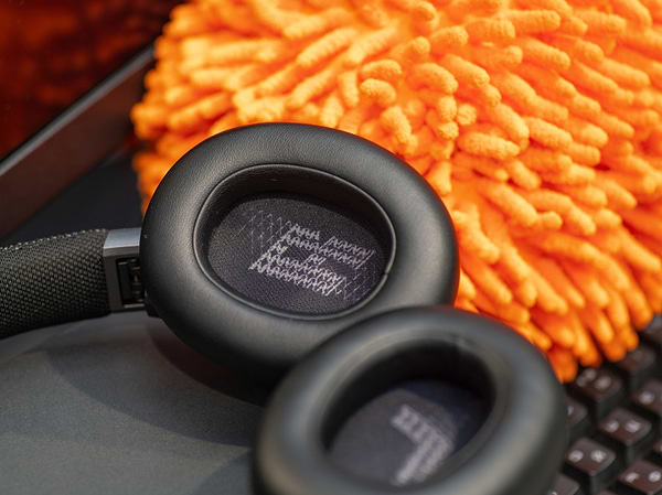 Фото - Навушники повнорозмірні бездротові JBL Live 660 NC Black (JBLLIVE660NCBLK)