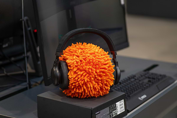 Фото - Навушники повнорозмірні бездротові JBL Live 660 NC Black (JBLLIVE660NCBLK)