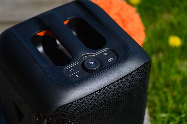 Фото - Портативна акустика JBL Partybox Encore Essential(JBLPBENCOREESSEP)