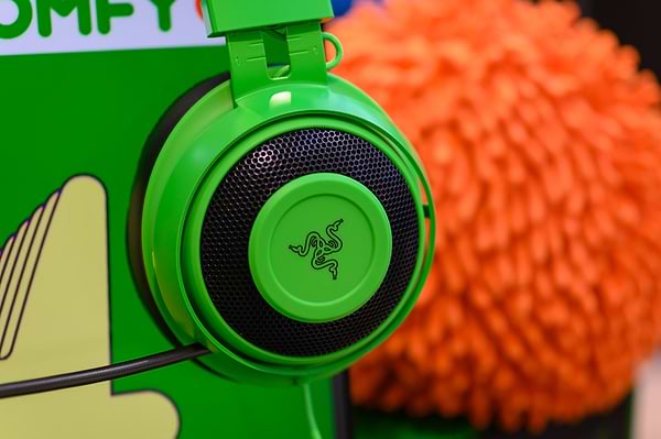 Фото - Гарнитура проводная игровая Razer Kraken Multi Platform Green (RZ04-02830200-R3M1)