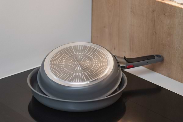 Фото - Набор сковород со съемной ручкой Tefal Ingenio Renew 3 пр. (L2609502)