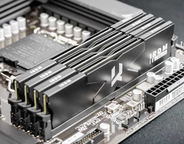 Фото - Память DDR Goodram 2x16GB/6400 DDR5 Black (IR-6400D564L32S/32GDC)