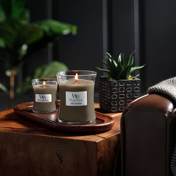 Фото - Свеча стекло Woodwick Mini Sand & Driftwood (Песок и коряги) 85г (98378E)