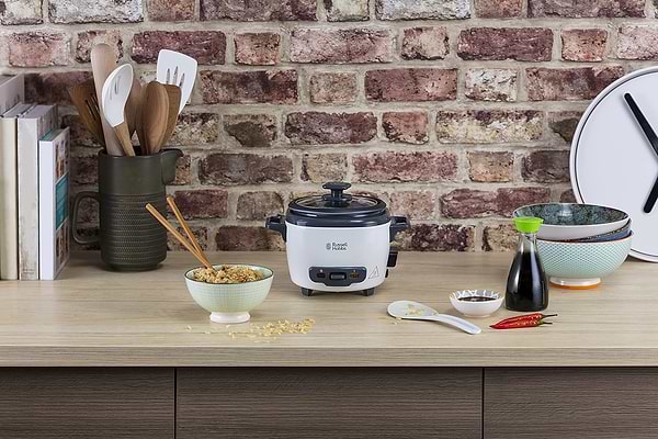 Фото - Мультиварка Russell Hobbs 27020-56 Small