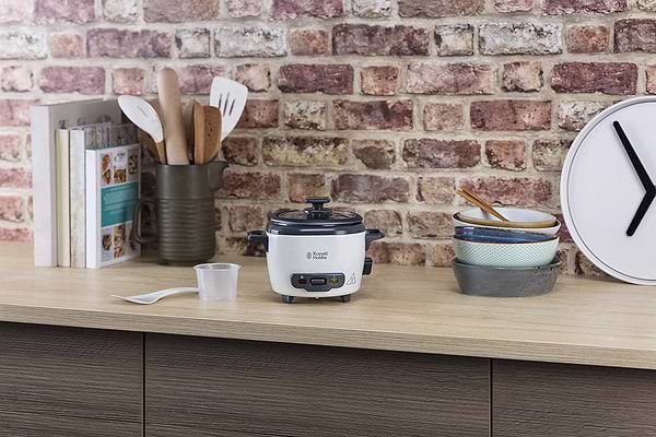 Фото - Мультиварка Russell Hobbs 27020-56 Small