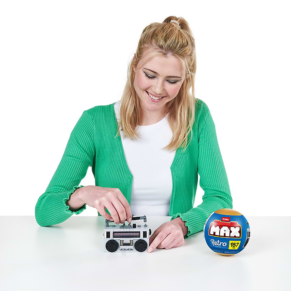 Фото - Пластиковий конструктор ZURU у капсулі MAX серії Retro S1 – КАСЕТНИЙ МАГНІТОФОН (83185DGQ8)