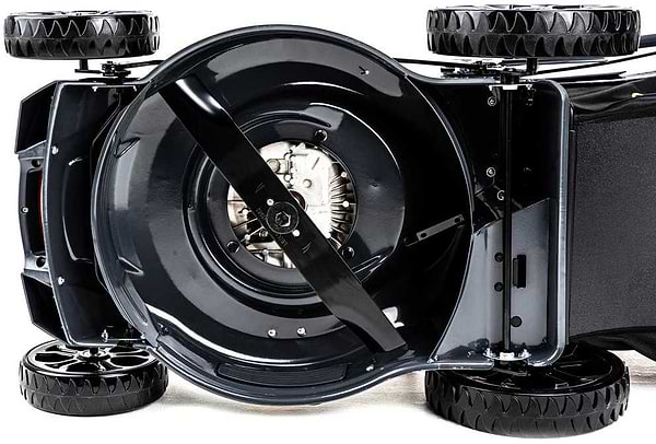 Фото - Газонокосилка бензиновая GTM LM42