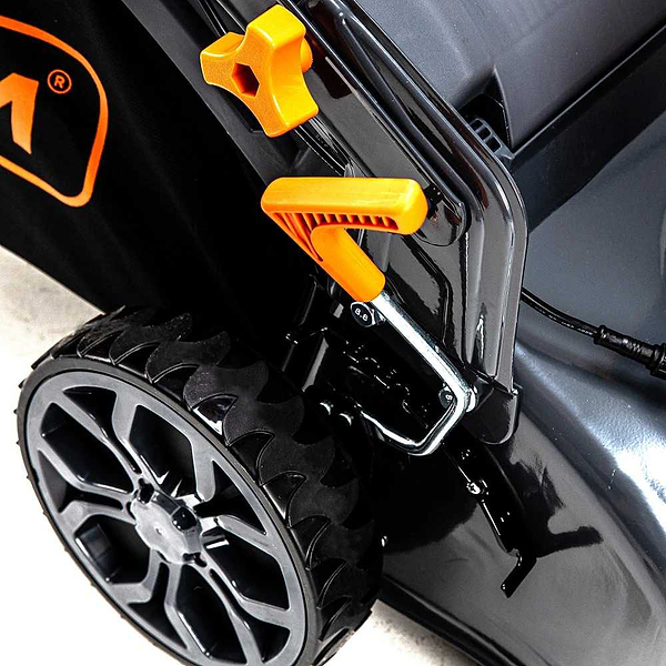 Фото - Газонокосарка акумуляторна GTM BLM48-SP_BARE TOOL