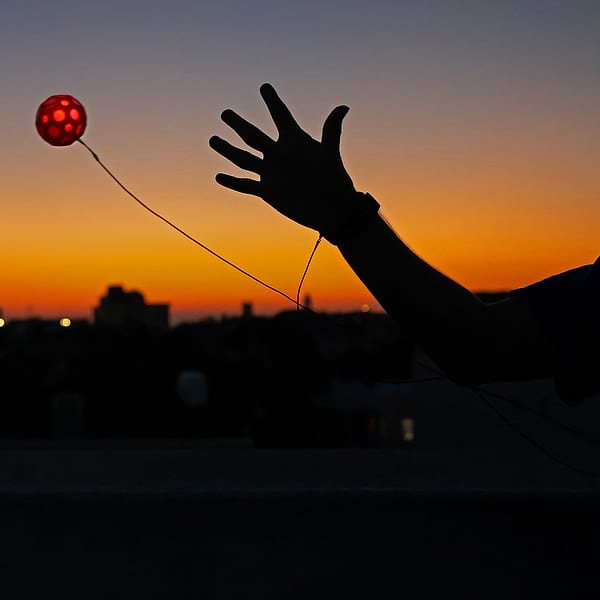 Фото - Ігровий м’яч Waboba ball 331C04_A LED RED (840001933101)