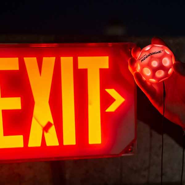 Фото - Ігровий м’яч Waboba ball 331C04_A LED RED (840001933101)