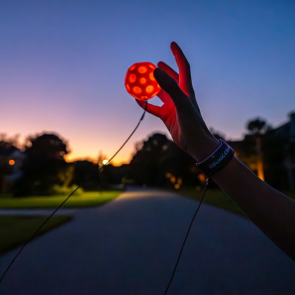 Фото - Ігровий м’яч Waboba ball 331C04_A LED RED (840001933101)