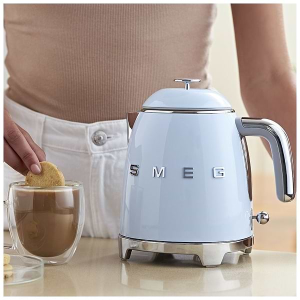 Фото - Электрический чайник Smeg KLF05PBEU