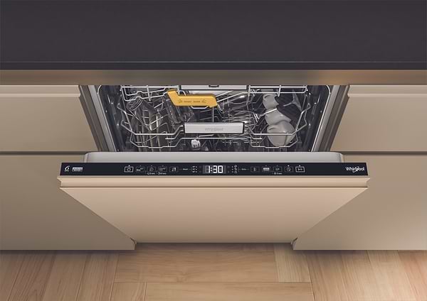 Фото - Уценка - Посудомоечная машина встраиваемая Whirlpool W8IHF58TU