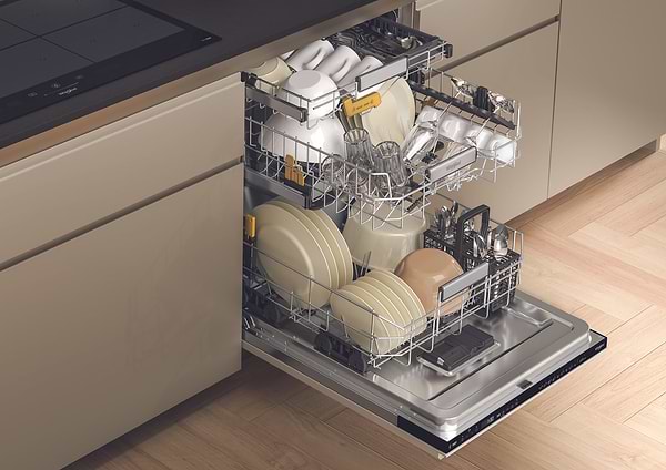 Фото - Посудомоечная машина встраиваемая Whirlpool W8IHP42L