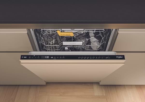 Фото - Посудомоечная машина встраиваемая Whirlpool W8IHP42L