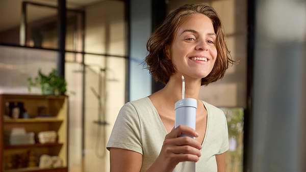 Фото - Ирригатор Philips Sonicare HX3333/24 Compact Flosser 1000