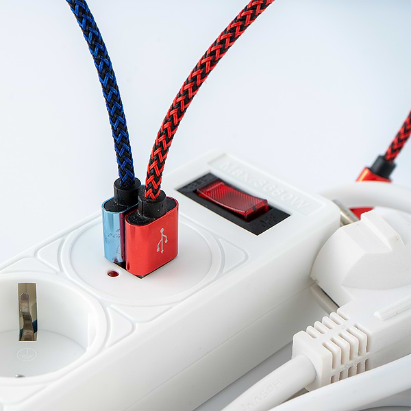 Фото - Сетевой фильтр Logan SFWU5-3 белый