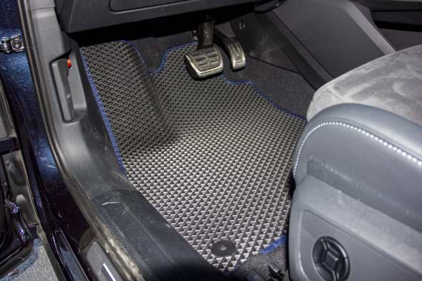 Фото - EVA коврики в салон авто передние EVAtech для Q4 e-tron (FZ) Audi 2021 1 поколение SUV EU (AU43884AD3AV4RBB)
