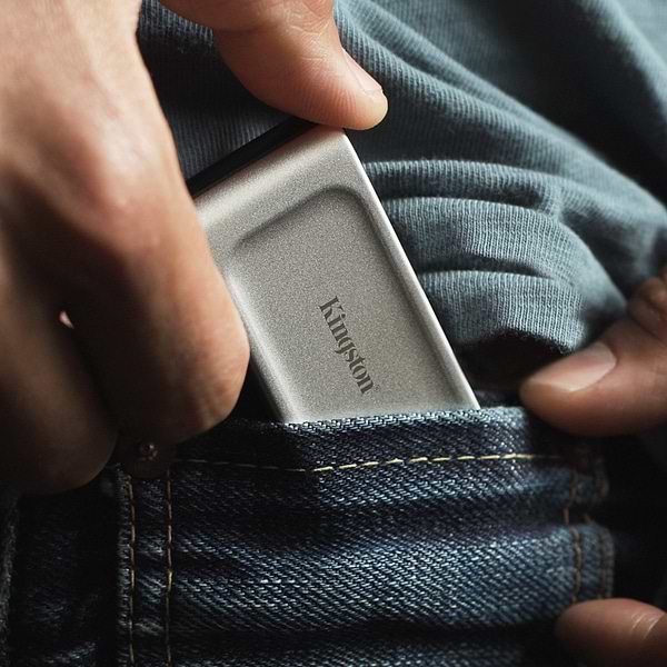 Фото - SSD-накопичувач зовнішній Kingston XS2000 1TB USB 3.2 Type-C 2x2 IP55 3D NAND (SXS2000/1000G)