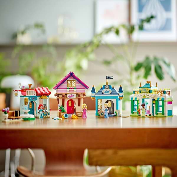 Фото - Конструктор LEGO  │ Disney Princess Пригода діснеївської принцеси на ярмарку (43246)