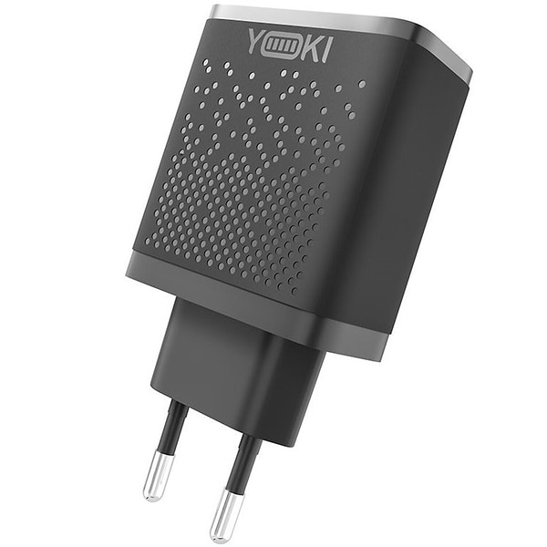 Фото - Сетевое зарядное устройство YOKI Led Series QC 33W Black (YK-33PD)