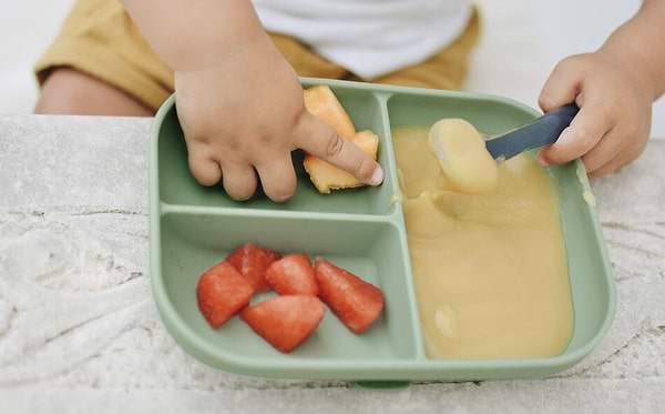 Фото - Тарелка для малыша Beaba силиконовая Green (913549)