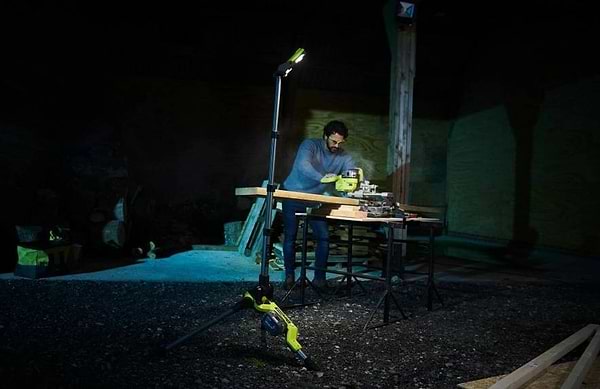 Фото - Светодиодный прожектор Ryobi 9405423100