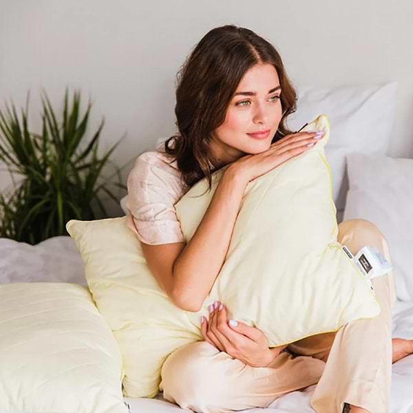 Фото - Подушка стандартна MirSon бамбукова Carmela 0420 середня 50x70 см (2200000137258)