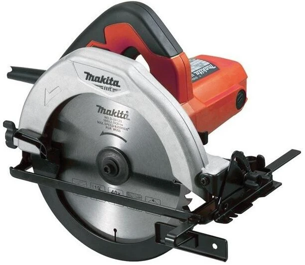 Пила дисковая Makita M5802