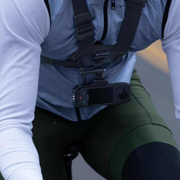 Фото - Крепление для экшн-камеры Insta360 X5 Vertical-Horizontal Mount (CINSBBMM)