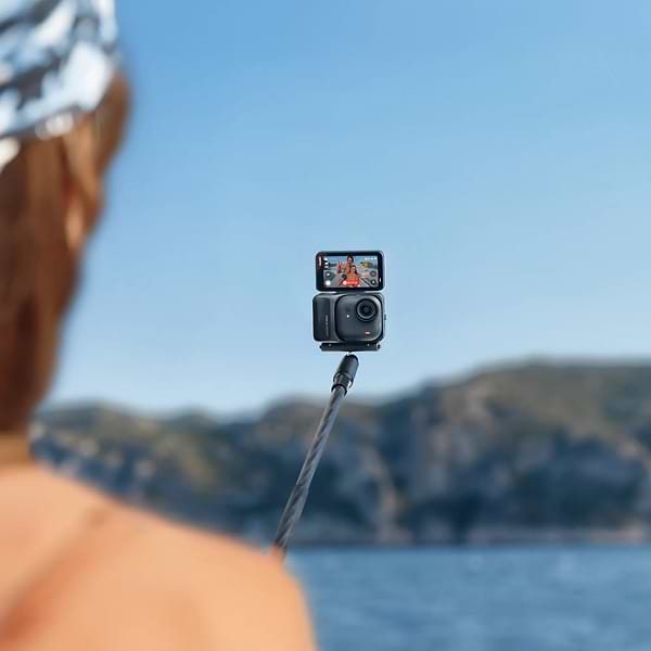 Фото - Монопод для экшн-камеры Insta360 Invisible Selfie Stick (CINSCAVG)
