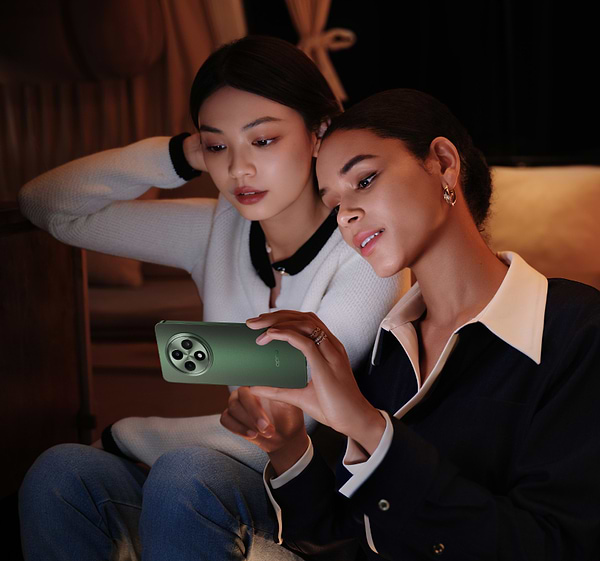 Фото - Смартфон OPPO Reno 12 F 5G 8/256Gb Black Green