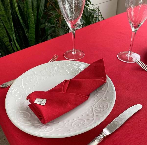 Фото - Скатертина прямокутна Прованс 220х134 Червона (017653)