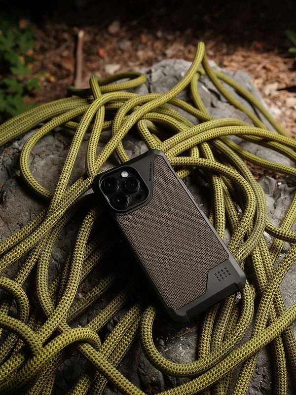 Фото - Чехол для смартфона UAG for Apple iPhone 15 Pro Max Metropolis LT Magsafe, Kevlar Black (114297113940)