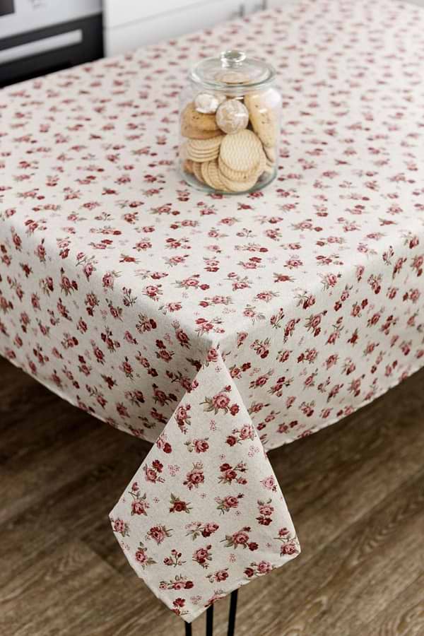 Фото - Скатерть прямоугольная Прованс Красные розочки 120х136 см (033535)