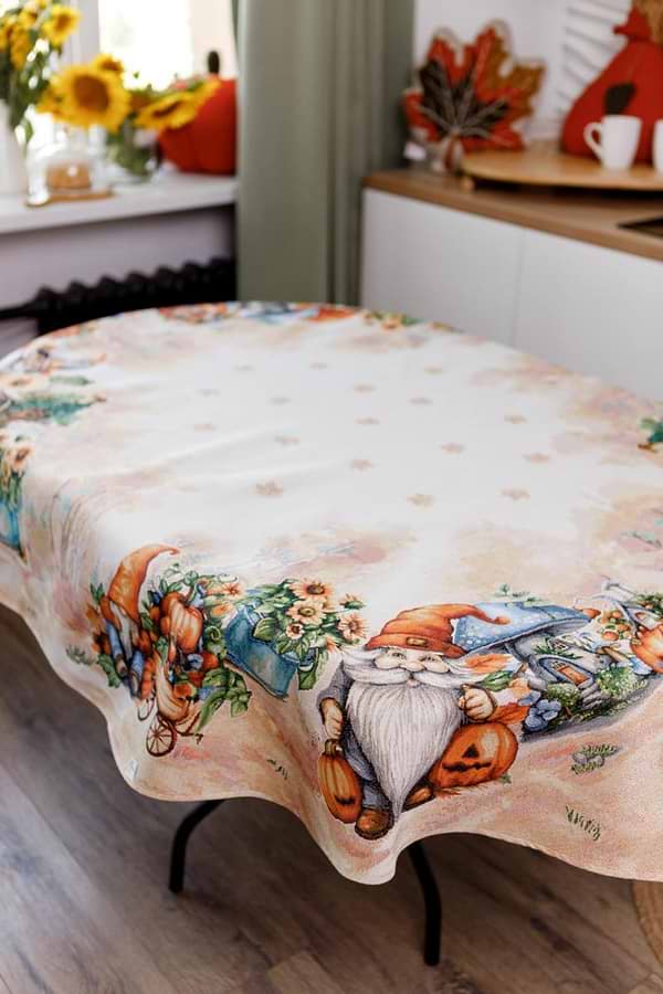 Фото - Скатертина овальна Прованс Гарбузові гноми 135х180 см (036337)