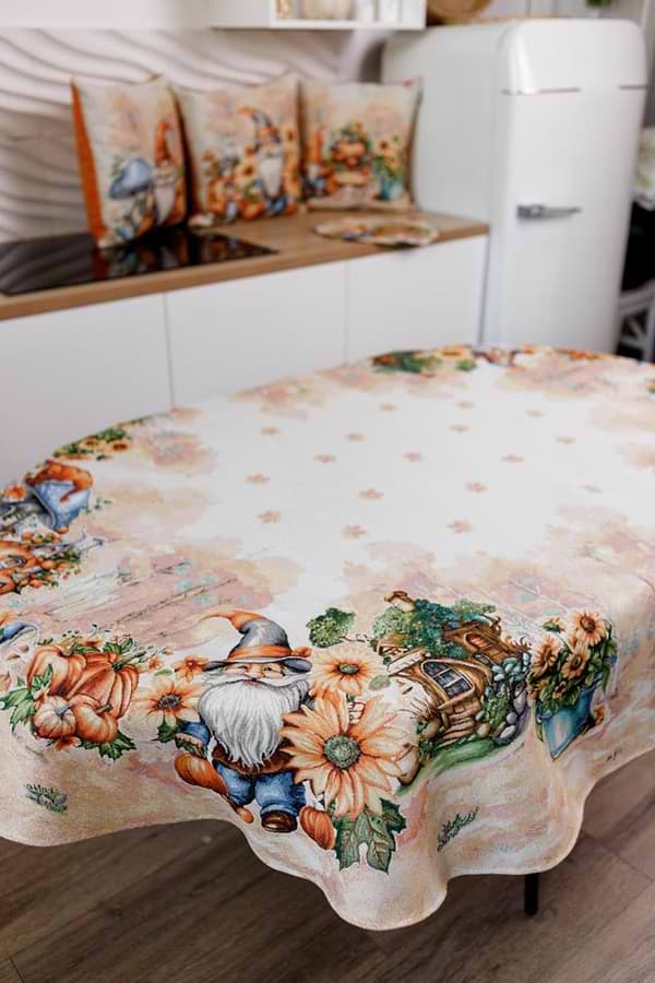 Фото - Скатертина овальна Прованс Гарбузові гноми 135х180 см (036337)