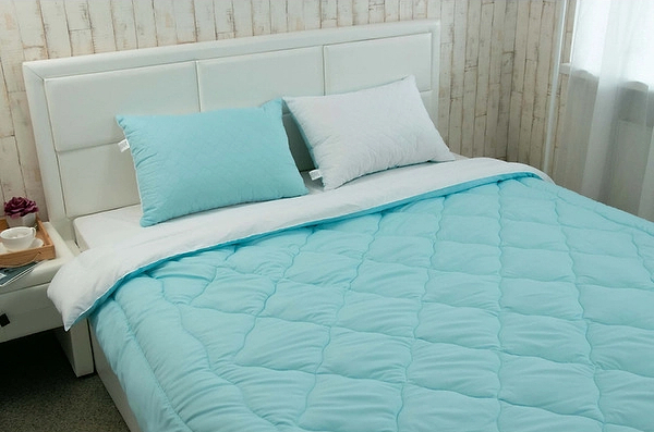 Фото - Одеяло демисезонное двуспальное евро Руно 200х220 (К_322.52СЛ200_Голубой)