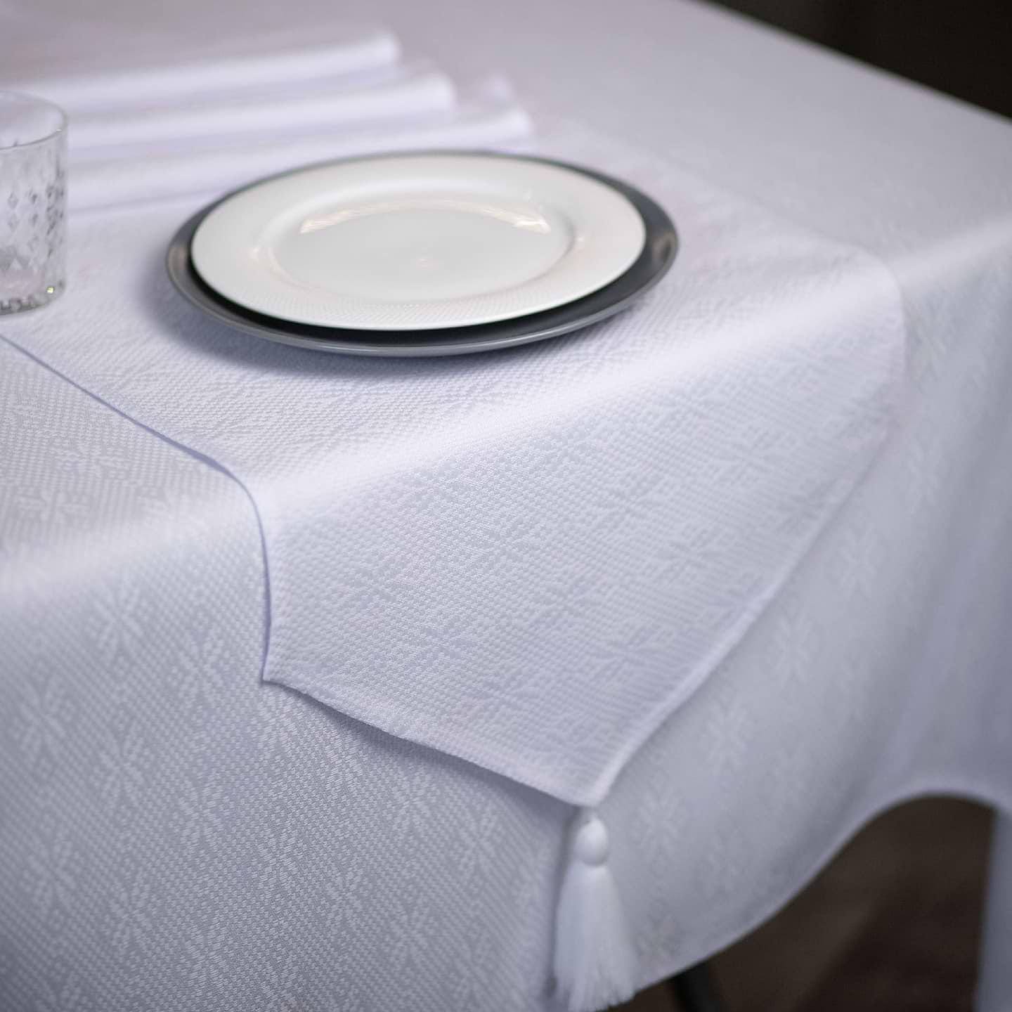 Скатертина раннер Едельвіка Айвенго 140х40 см (370-23/00)