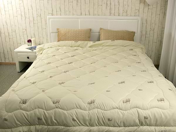 Фото - Ковдра всесезонна полуторна Руно 155х210 см вовняна Comfort+ Sheep (317.52ПШК+У_Sheep)