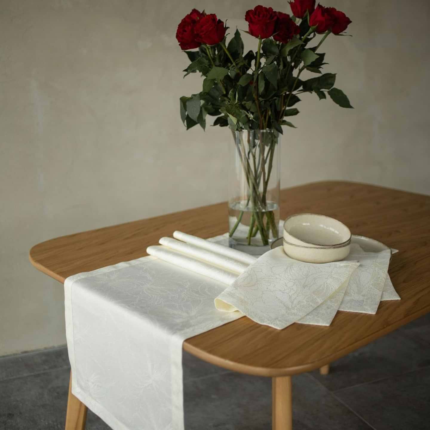 Скатертина раннер Едельвіка Меліса 180х40 см молочний крем (419-23/00)