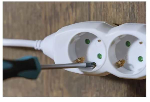 Фото - Подовжувач 220В EMOS P0622, 6 розеток, 2 м.