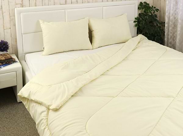 Фото - Уцінка - Набір ковдра двоспальна + 2 подушки Руно 172х205 + 50х70 (172.52СЛБ_Молочний)