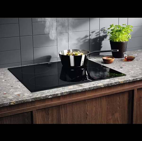 Фото - Варильна поверхня електрична Electrolux LIR60433