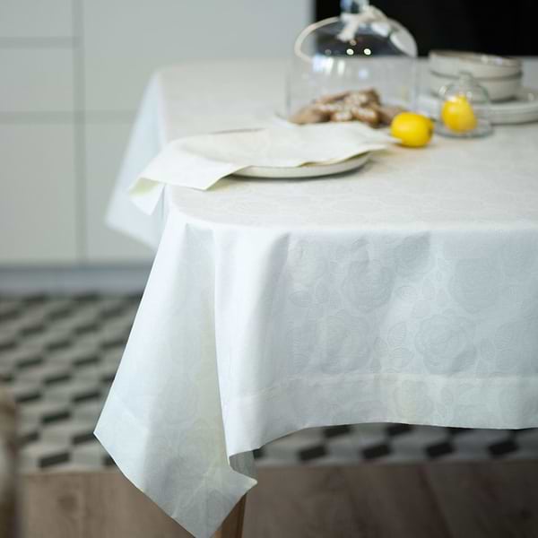 Фото - Набір серветок під чашку Едельвіка Камелія молочний крем 30х40 см 2 шт. (421-23/00)