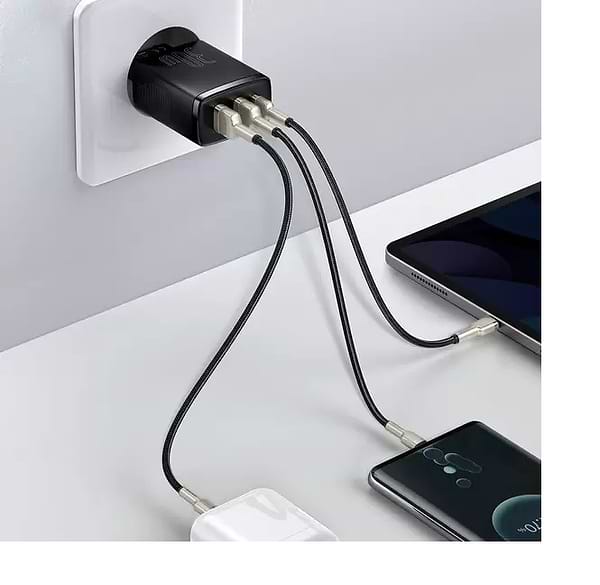 Фото - Сетевое зарядное устройство Baseus 3xUSB 20W USB-C+USB-A (CCXJ-E01)