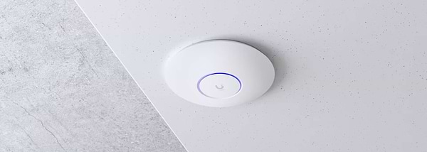 Фото - Точка доступу Ubiquiti U6+