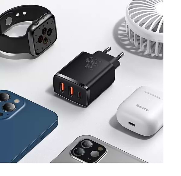 Фото - Сетевое зарядное устройство Baseus 3xUSB 20W USB-C+USB-A (CCXJ-E01)