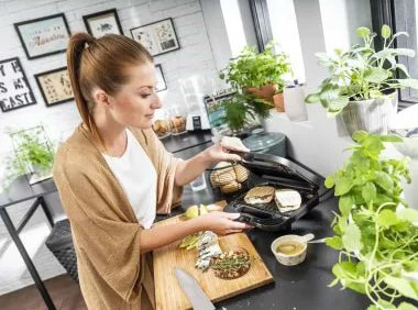 Фото - Бутербродница Amica SMK 4011