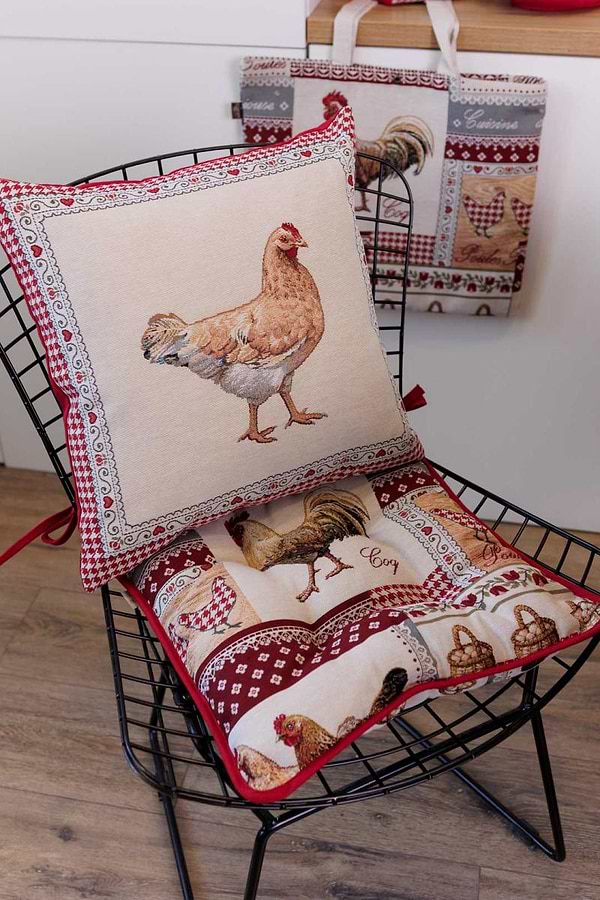 Фото - Подушка для стільця Прованс Гобеленова Добробут 40х40 см (044369)